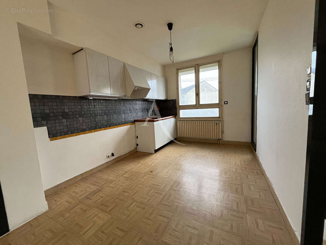 Maison à CHATEAU-RENAULT