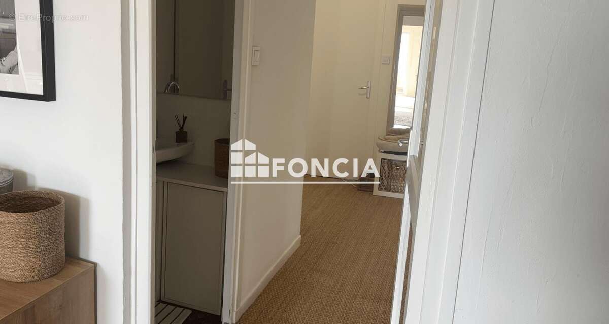 Appartement à SAINT-ISMIER
