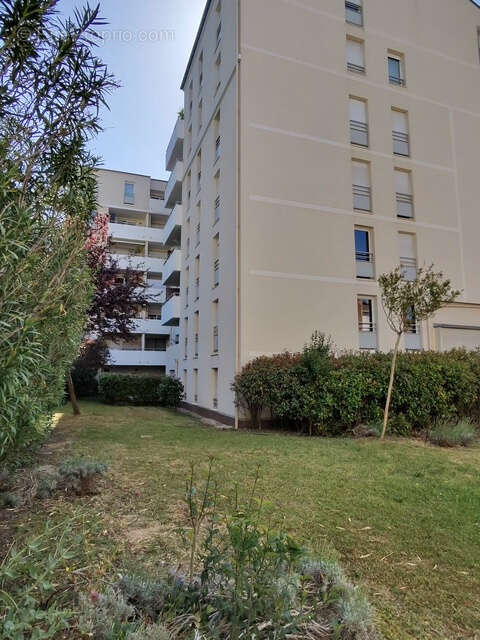 Appartement à MARSEILLE-4E