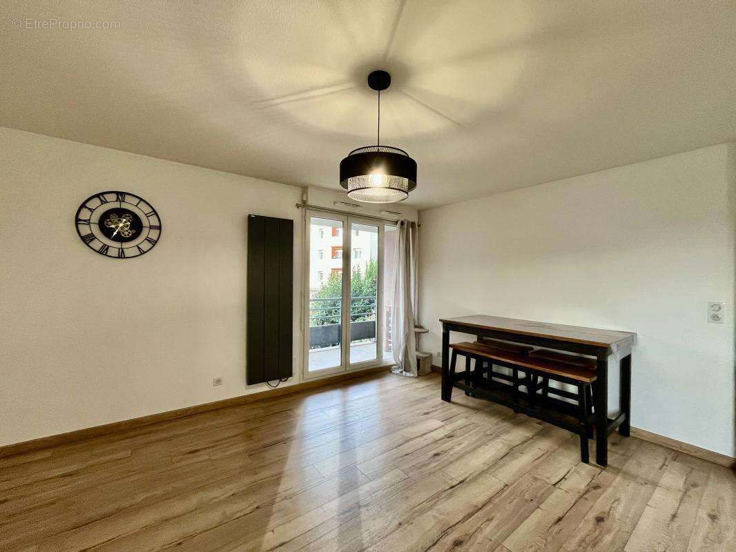 Appartement à BOURGOIN-JALLIEU