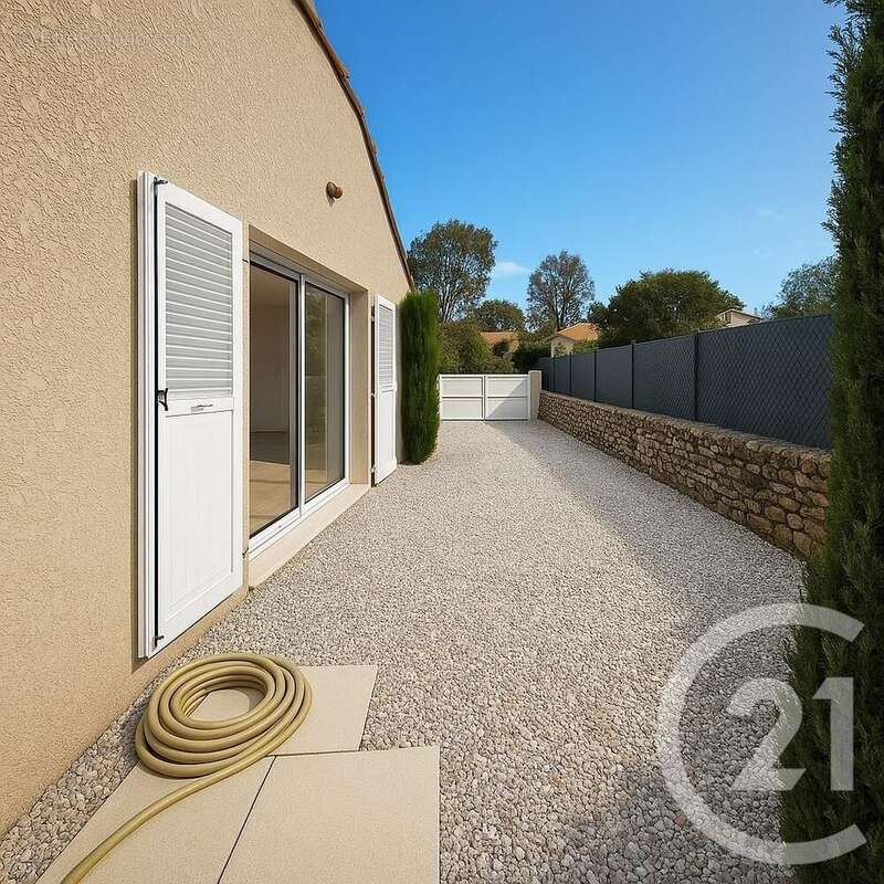 Maison à LAROQUE-DES-ALBERES