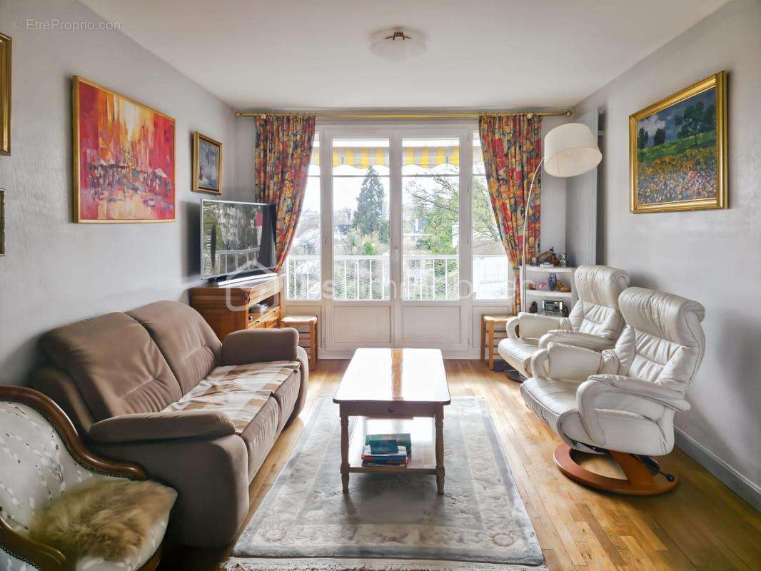À VENDRE – T2 lumineux avec balcon, potentiel T3, cave et parking - photo 3