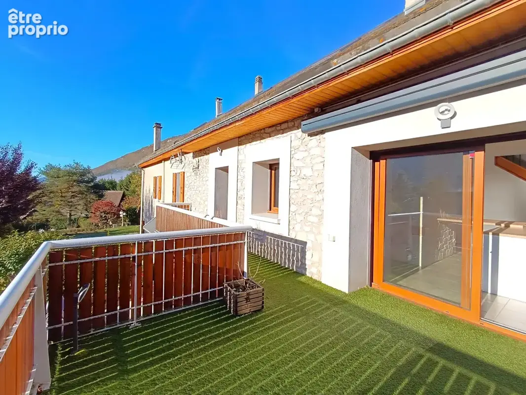 Lans en vercors.Très beau T4 de plus de 122m2 (135m2 sol) ,avec VUE MAGNIFIQUE ! Plus terrasse et double garage . - photo 4