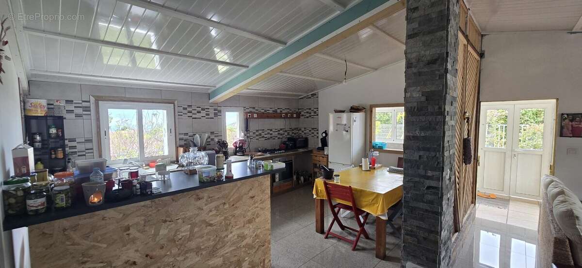 Maison à LA PLAINE-DES-PALMISTES