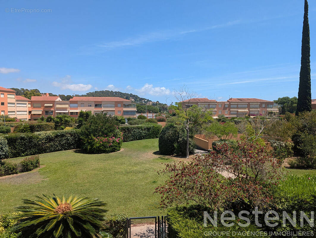 Appartement à LA LONDE-LES-MAURES