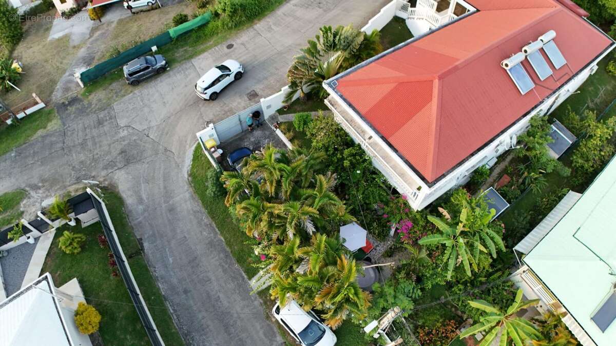 Appartement à SAINTE-LUCE