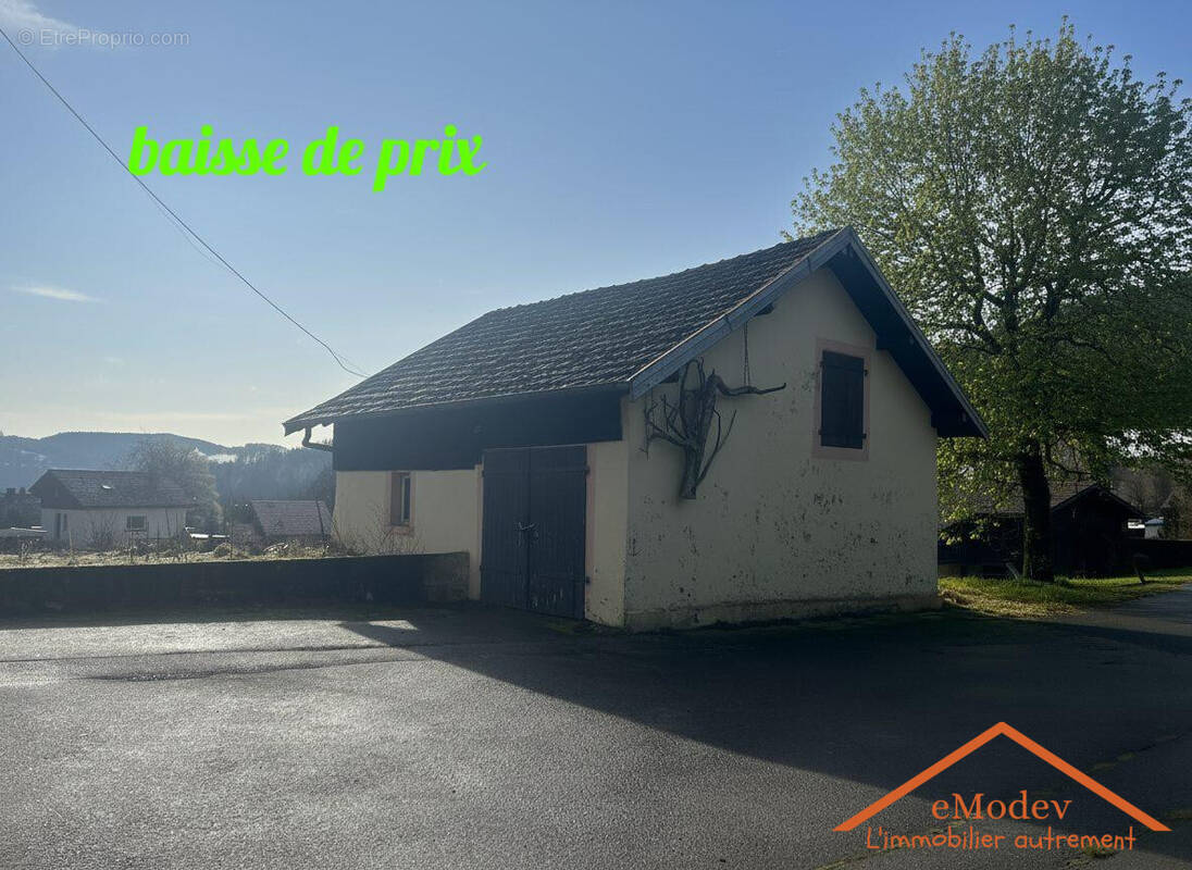 Maison à LE THOLY