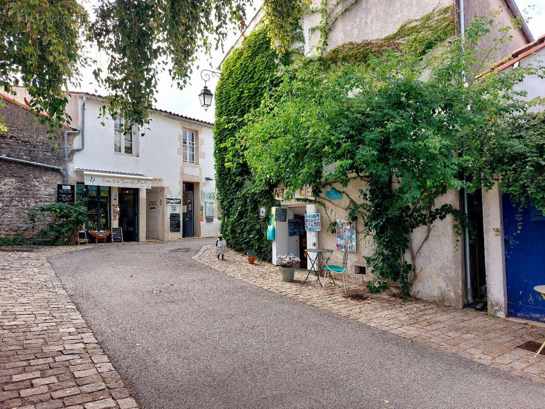 Maison à MORNAC-SUR-SEUDRE