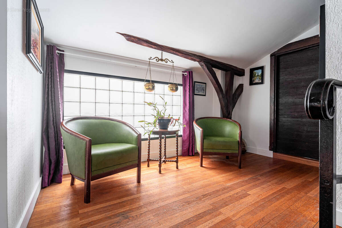 Maison à SAINT-SYMPHORIEN-SUR-COISE