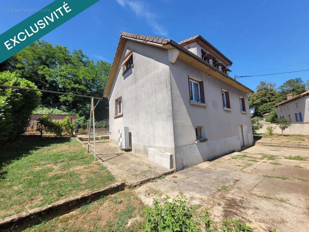 Maison 112 m² à Lusignan  - photo 6