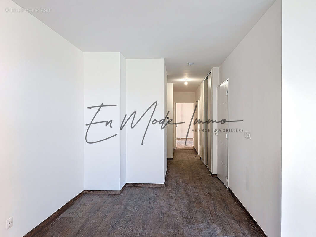 Appartement à LA ROCHE-SUR-FORON