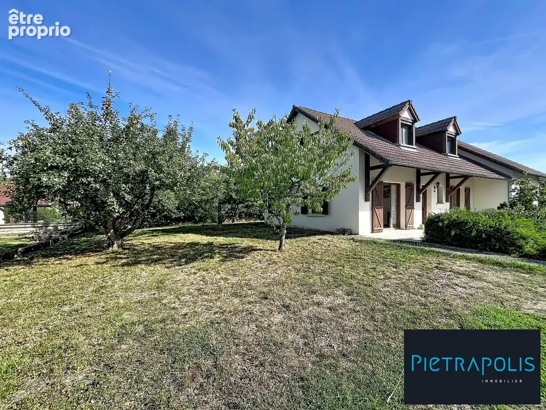 Maison 7 pièces 141 m² à vendre à Villegusien-Le-Lac (52190) - photo 2