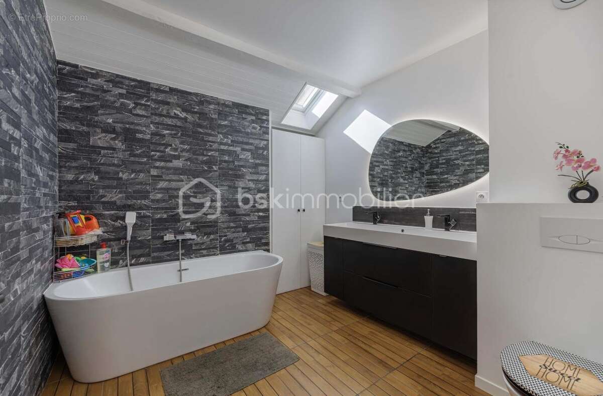 Appartement à ANNECY-LE-VIEUX