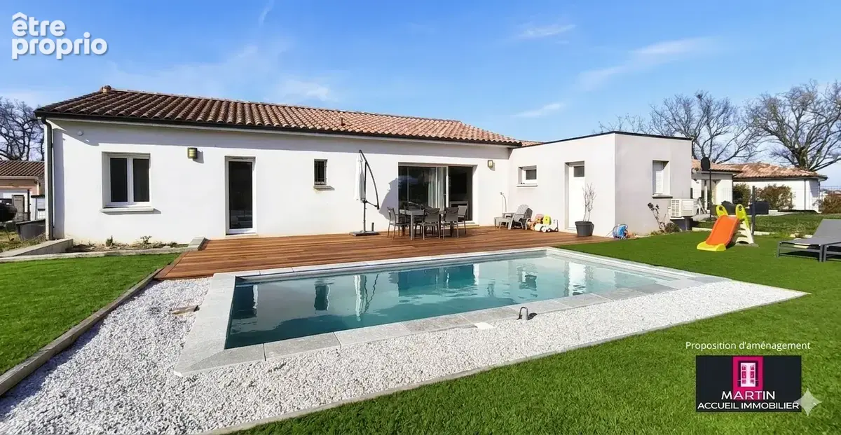 Photo Maison à L'isle-Jourdain au prix de 306 000€