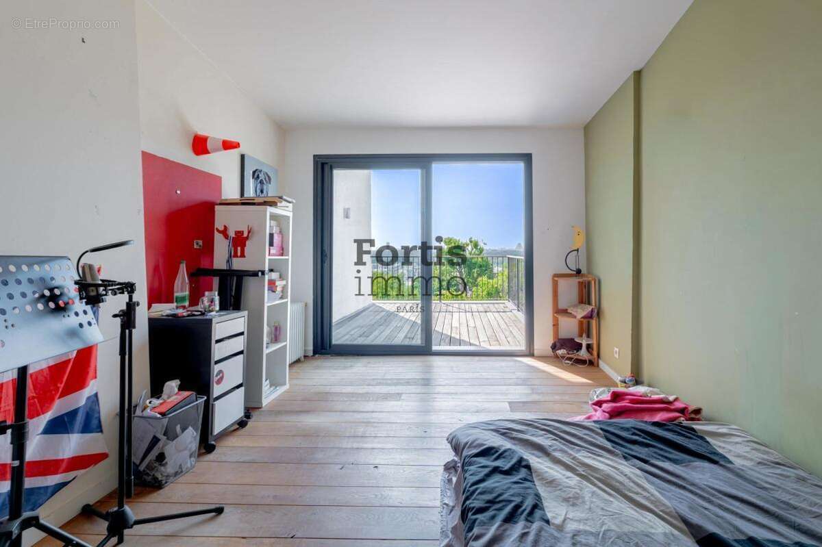 Suresnes - propriete contemporaine d'exception vue sur paris - photo 13