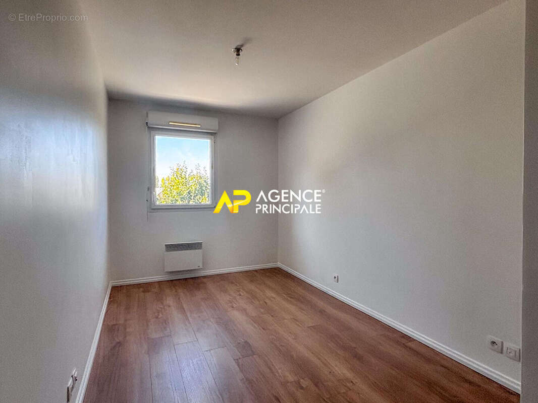 Sartrouville - La Vaudoire - Appartement 3 pièces 59.75 m² avec terrasse et parking - photo 11
