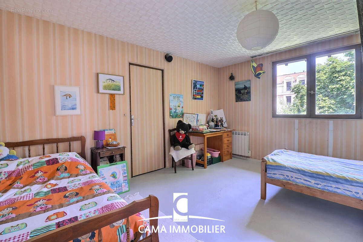 Maison à FONTENAY-LE-FLEURY