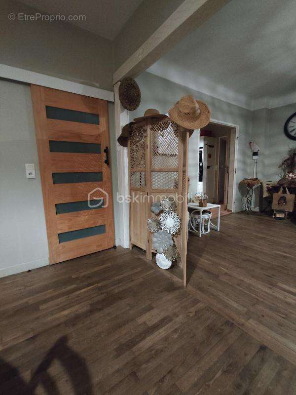 Maison 4 chambres, 143 m2, terrain 531 m2 proche centre ville + Annexe 17m2 - photo 9