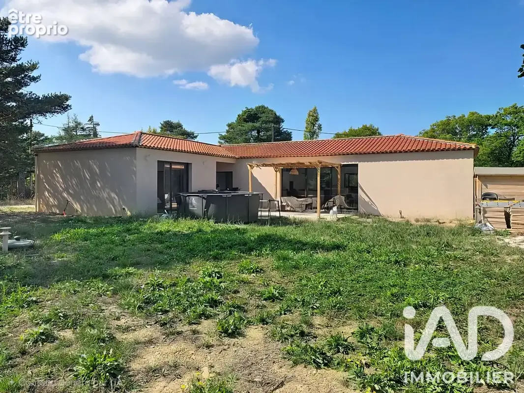 Photo 1 - Maison à PLAN-D'AUPS-SAINTE-BAUME