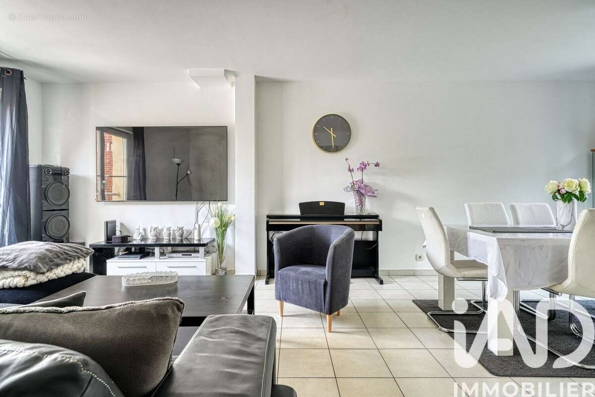 Photo 4 - Maison à GENNEVILLIERS