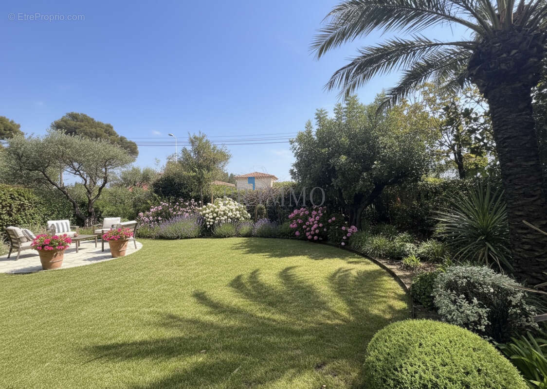 Maison à CAVALAIRE-SUR-MER