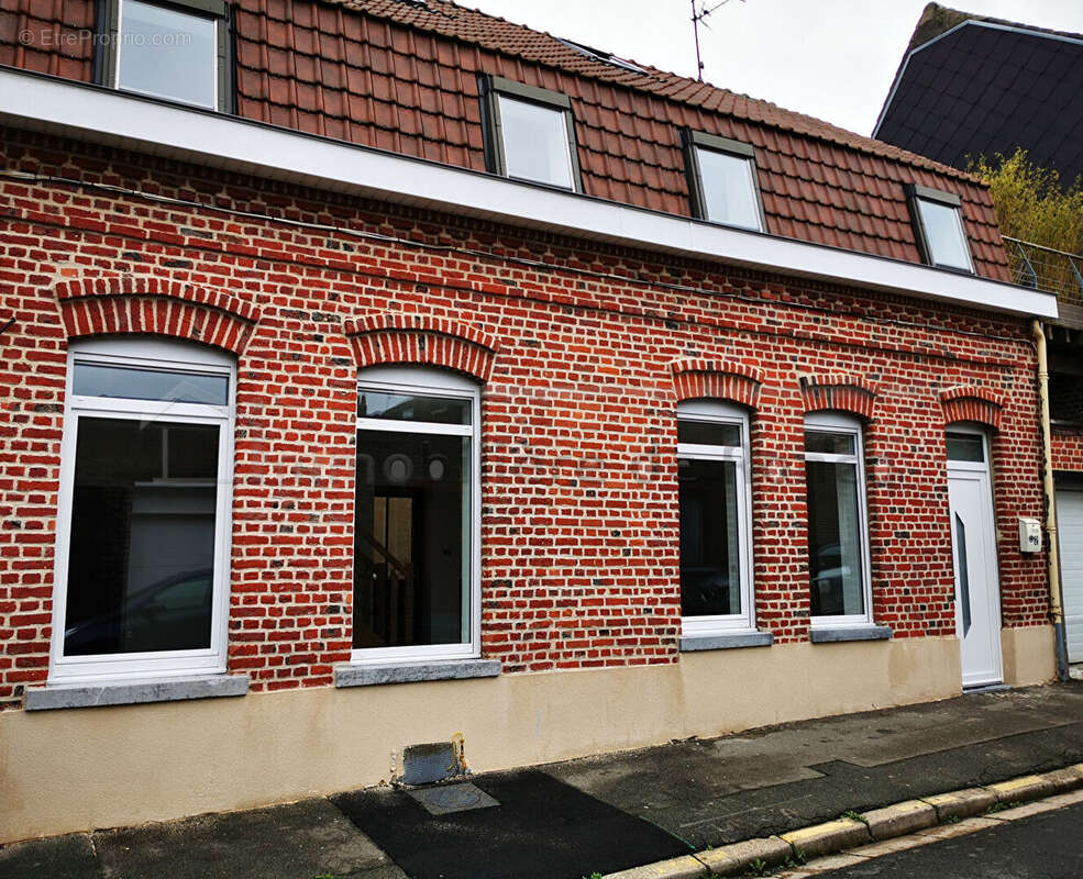 Roncq centre bourg 95 m² ! - photo 3