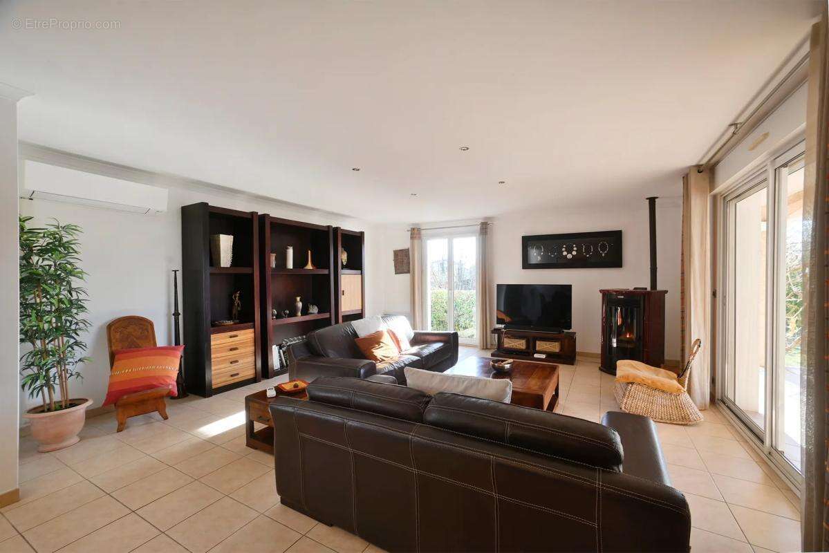 Maison à SAINT-GILLES