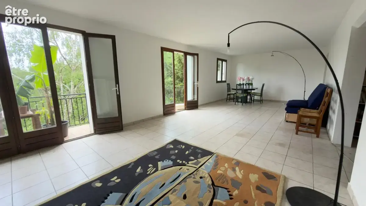 Maison 230 m2 (F3 de 60m², 7 chambres, 2 salle d'eau, une salle de bains - photo 3
