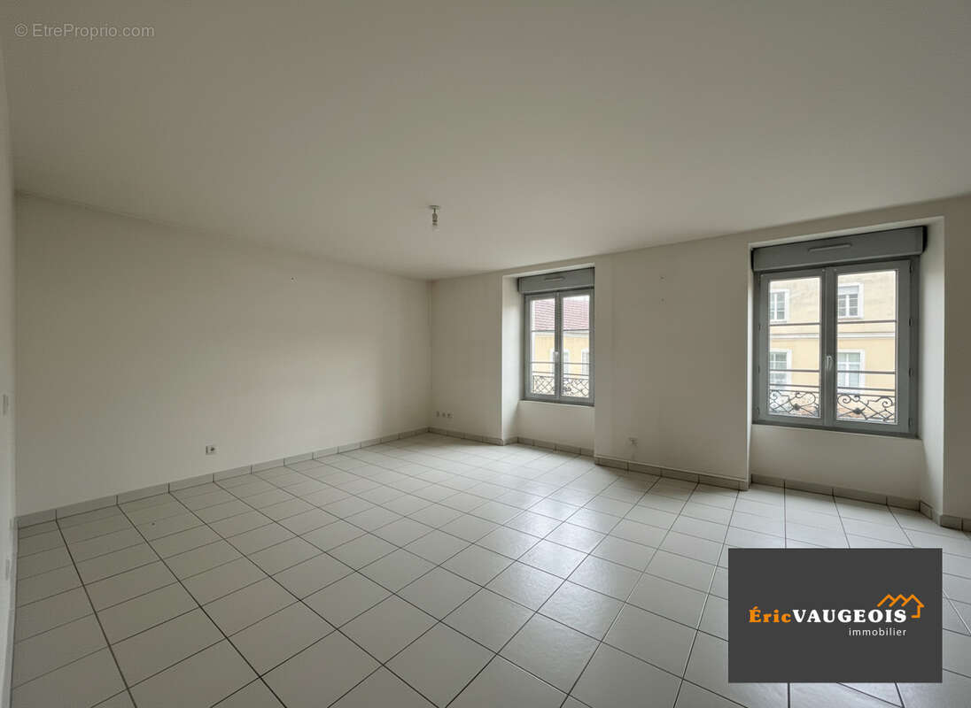 Appartement à COULOMMIERS