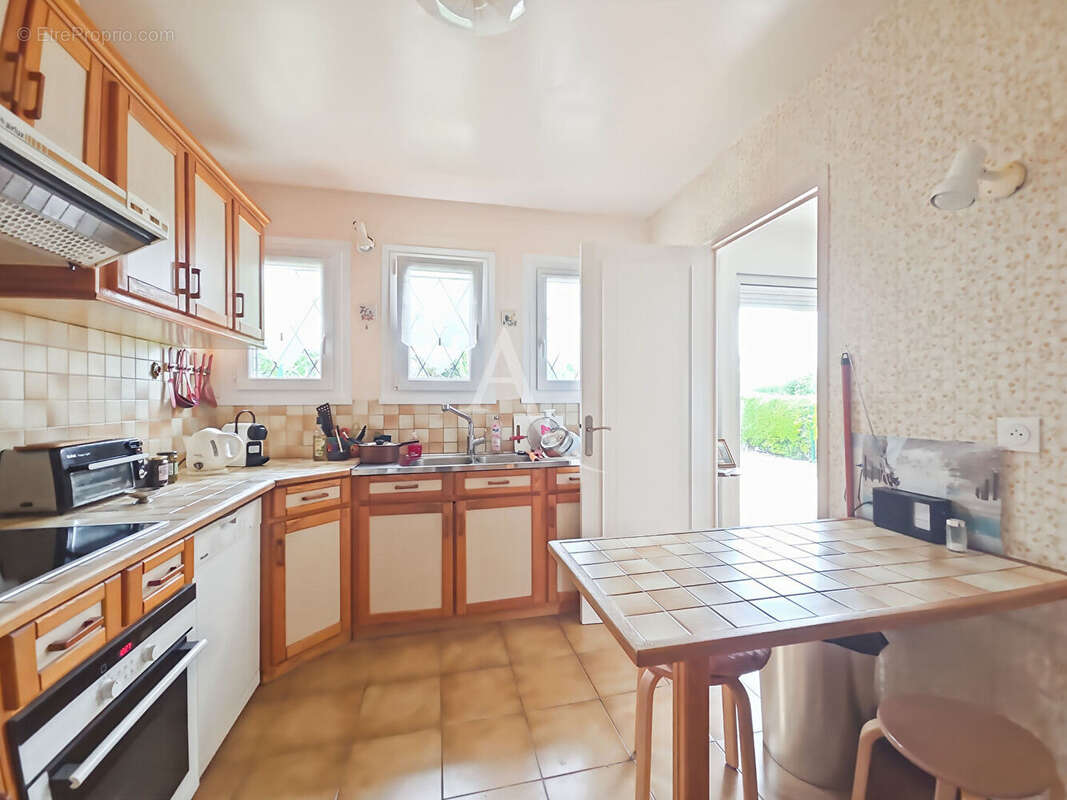 Maison à OINVILLE-SUR-MONTCIENT