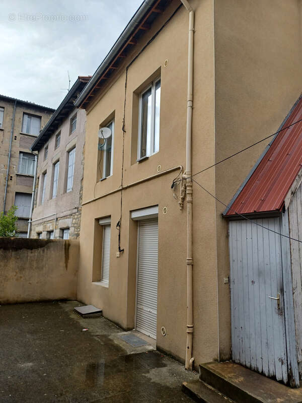 Appartement à SAINT-ETIENNE