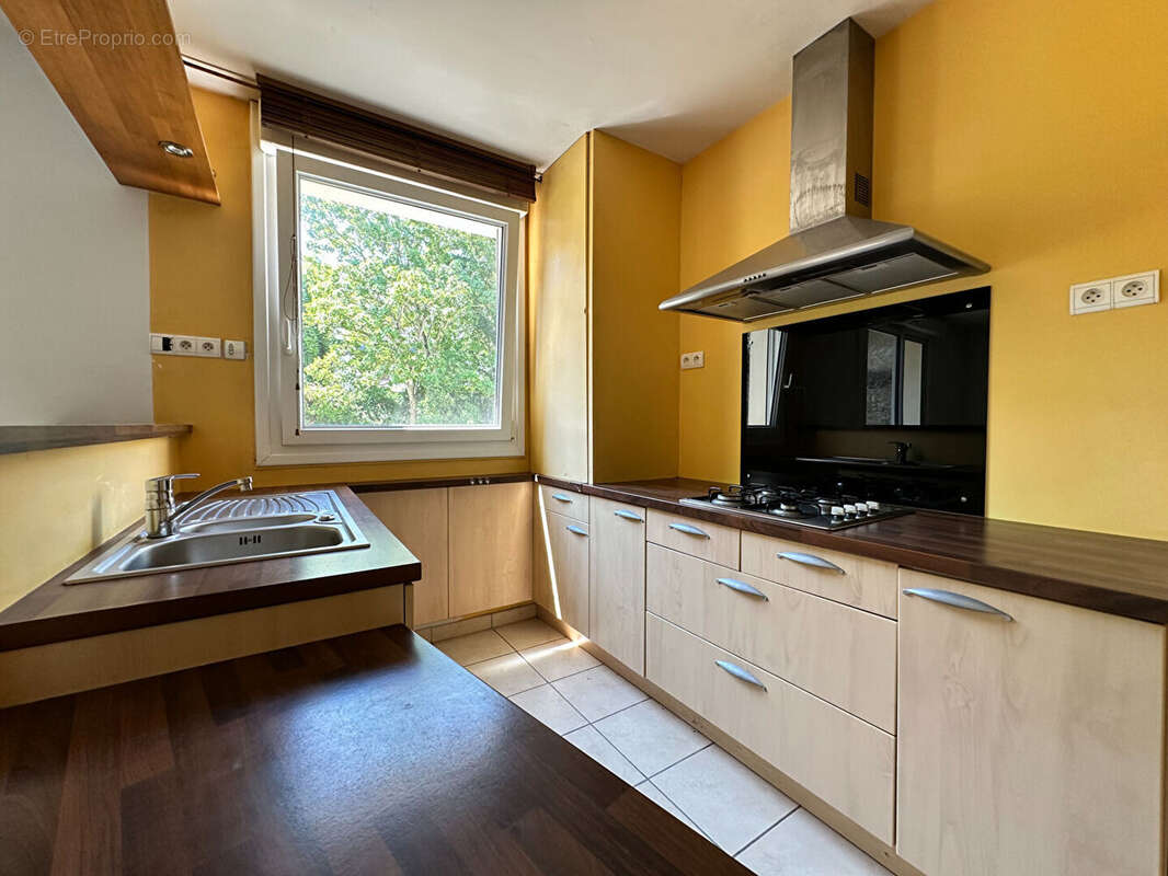 Appartement t3 avec balcon et garage - au centre de saint-brieuc - photo 3