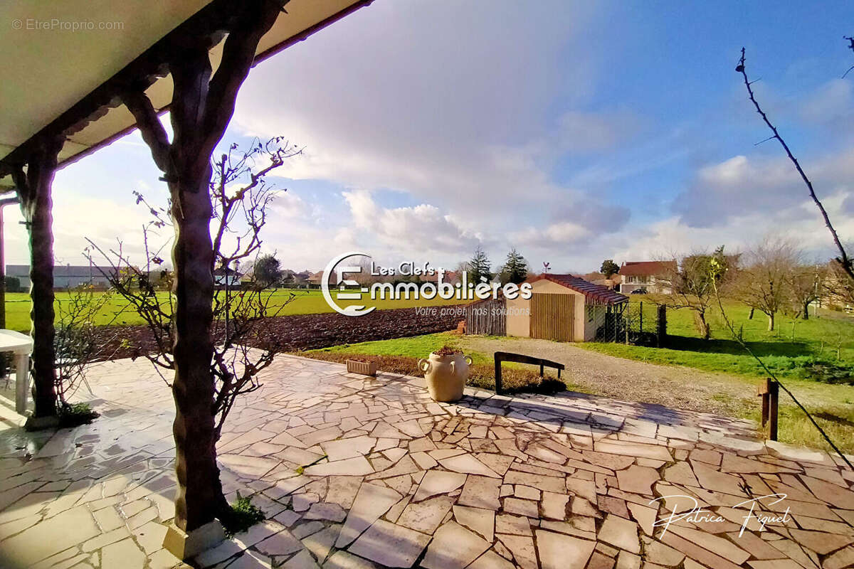 Maison à SAINT-MAURICE-EN-RIVIERE