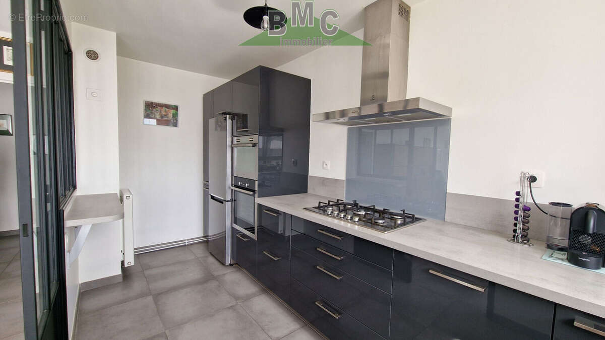 Appartement à LE PLESSIS-BOUCHARD