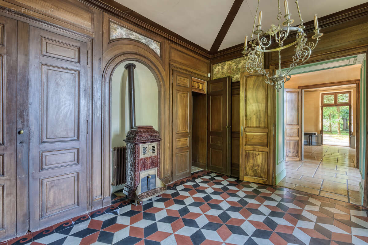 Chambéry - Secteur Chambéry-le-Vieux - Maison de charme - photo 2