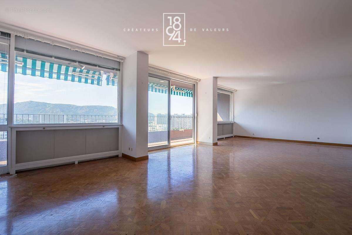 Appartement à MARSEILLE-9E
