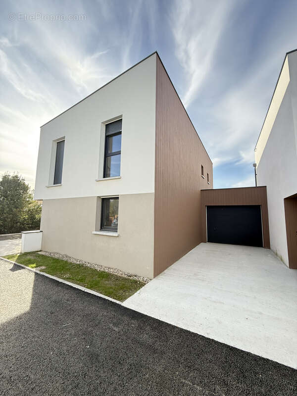 Maison à ARTIGUES-PRES-BORDEAUX