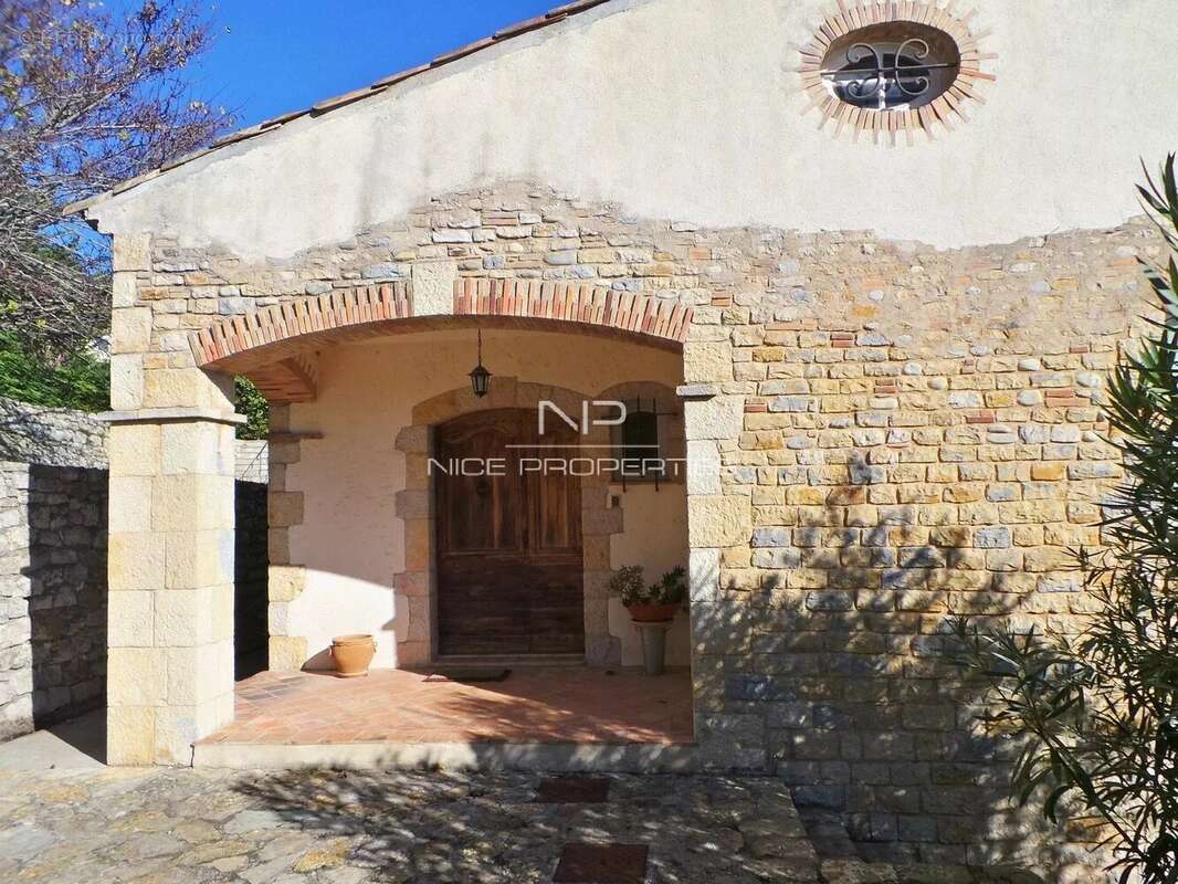 Maison à VALLAURIS