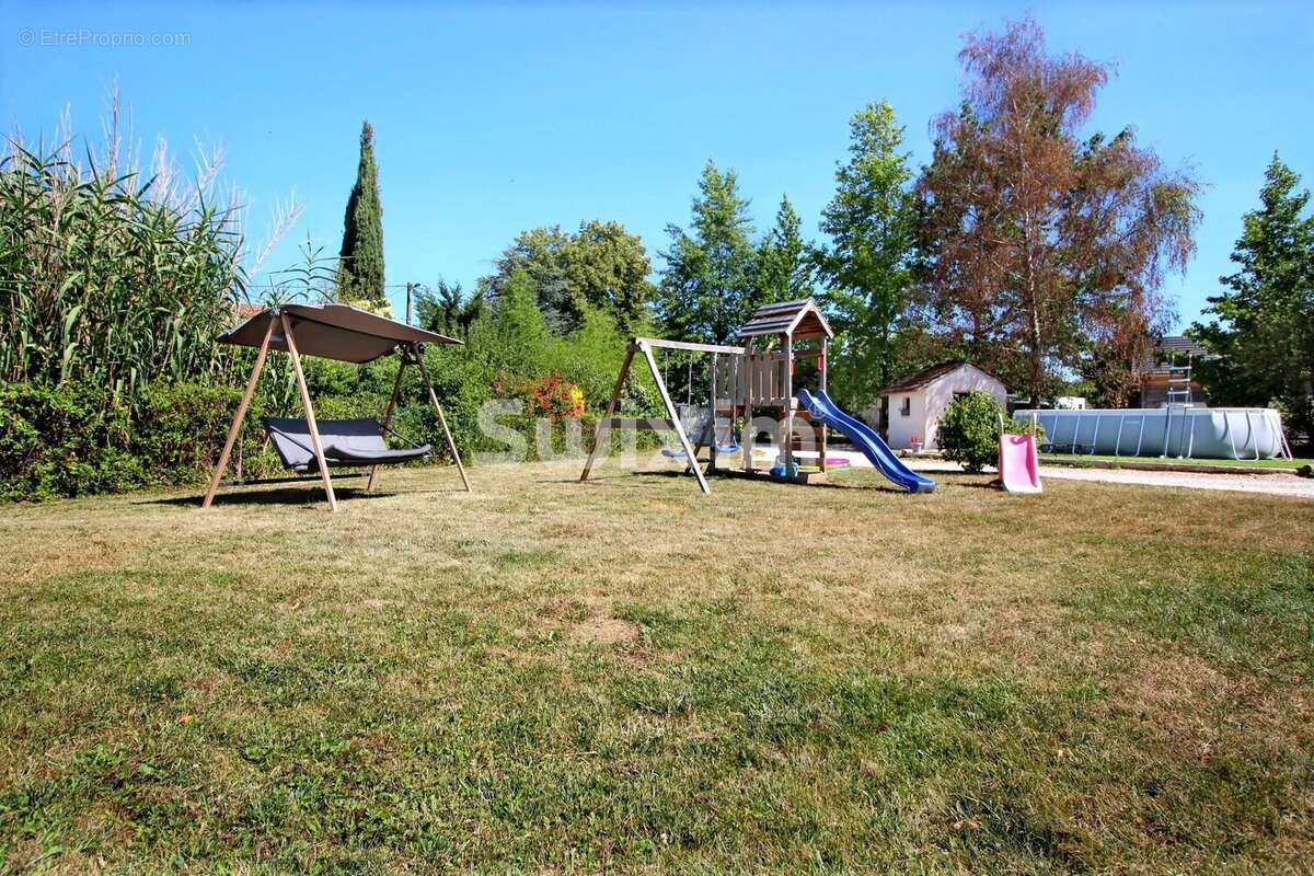 Grande maison familiale moderne au Deschaux - photo 11