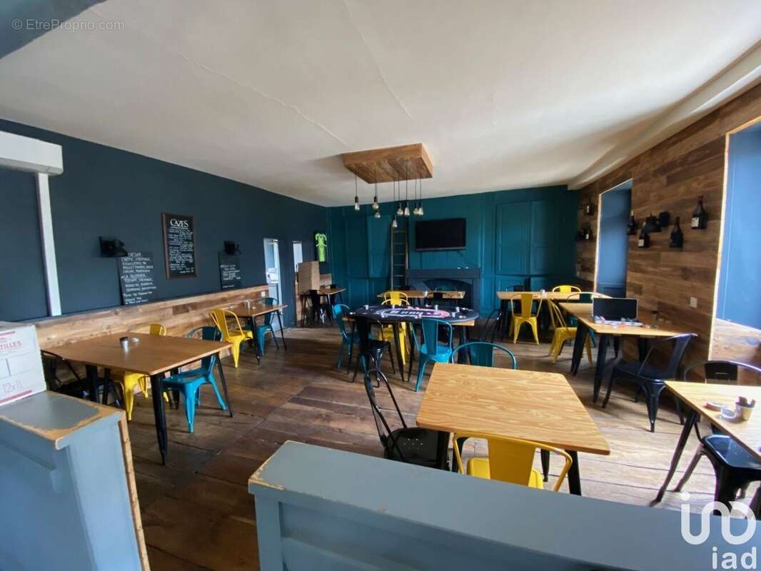 Photo 3 - Commerce à SEILHAC