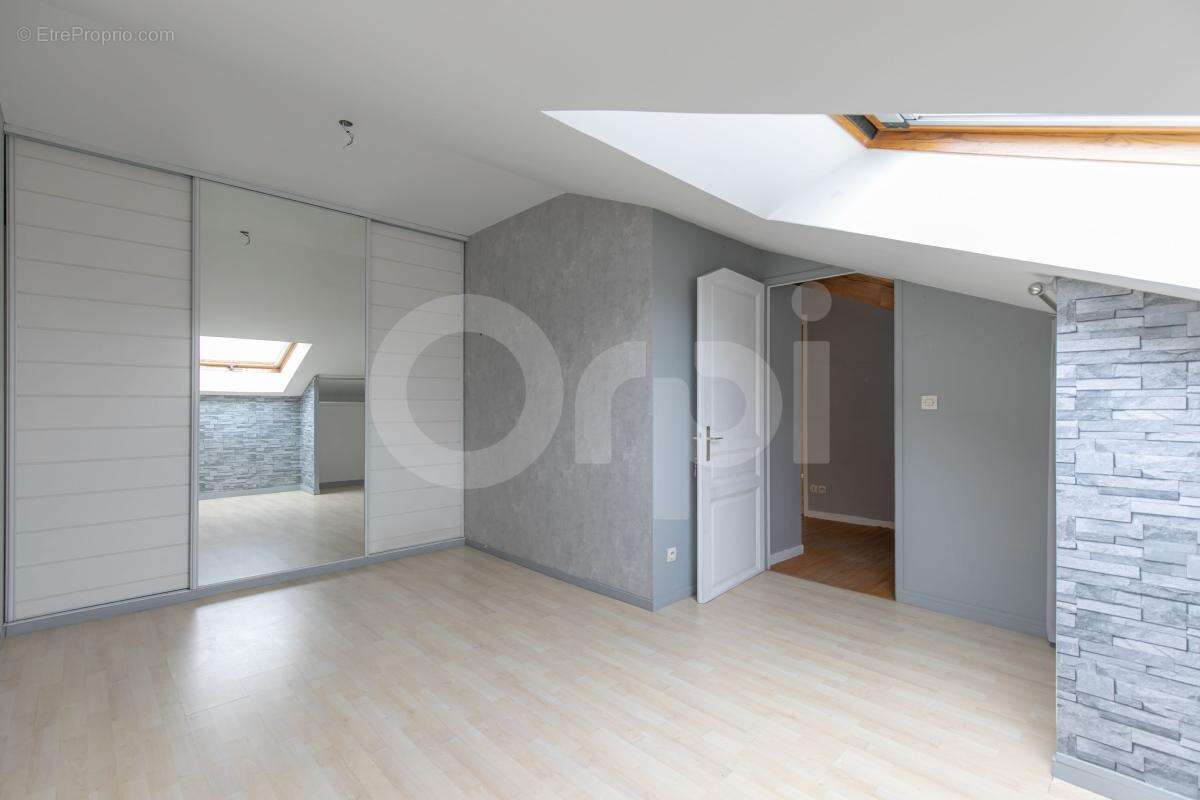 Appartement à BOISSY-SAINT-LEGER