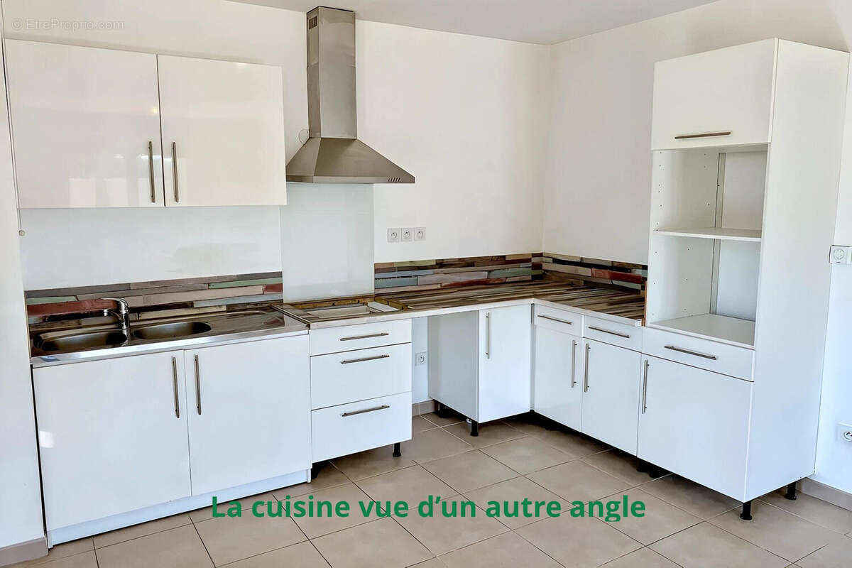 Appartement 63 m² à Martigues  - photo 6