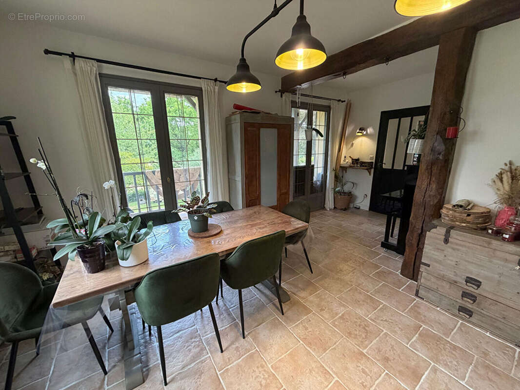 Maison à LEMBEYE