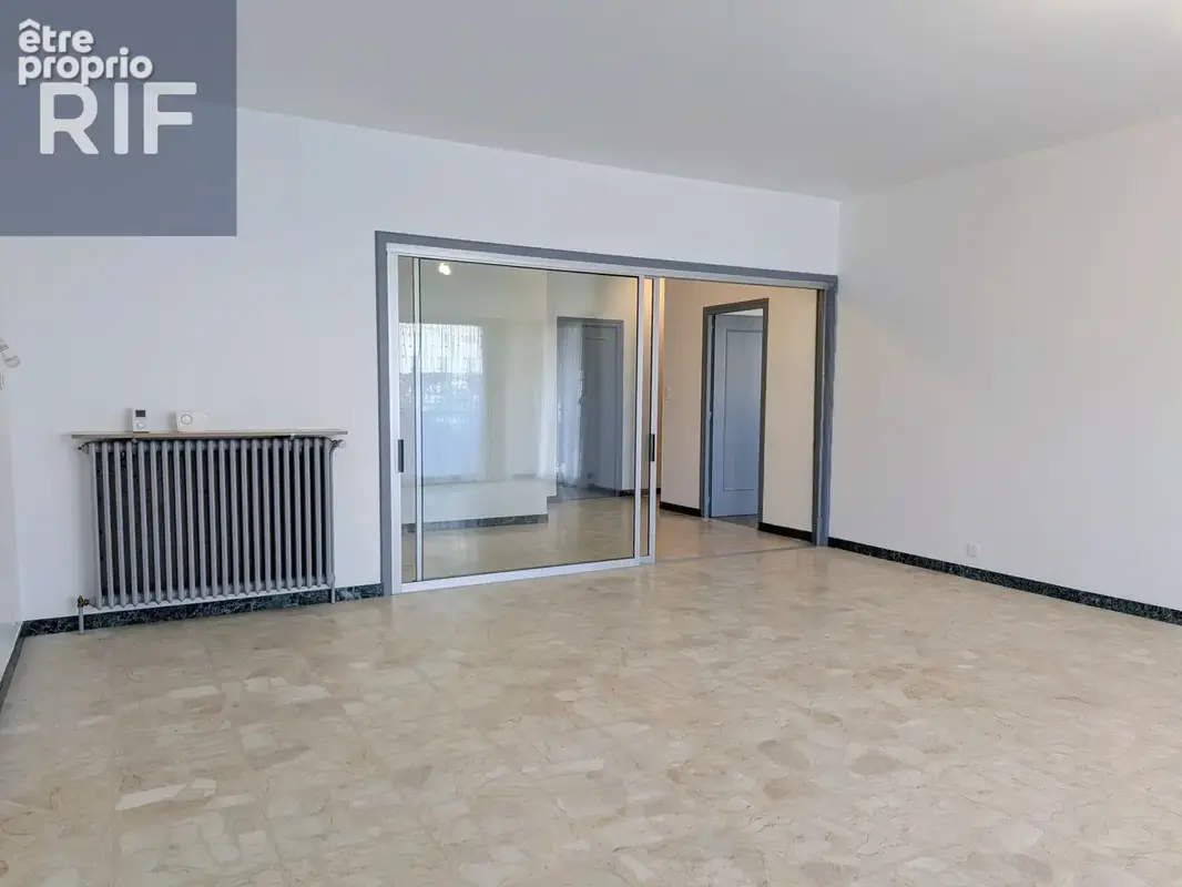 La Tour du Pin : Maison Individuelle de caractère totalement rénovée - photo 5
