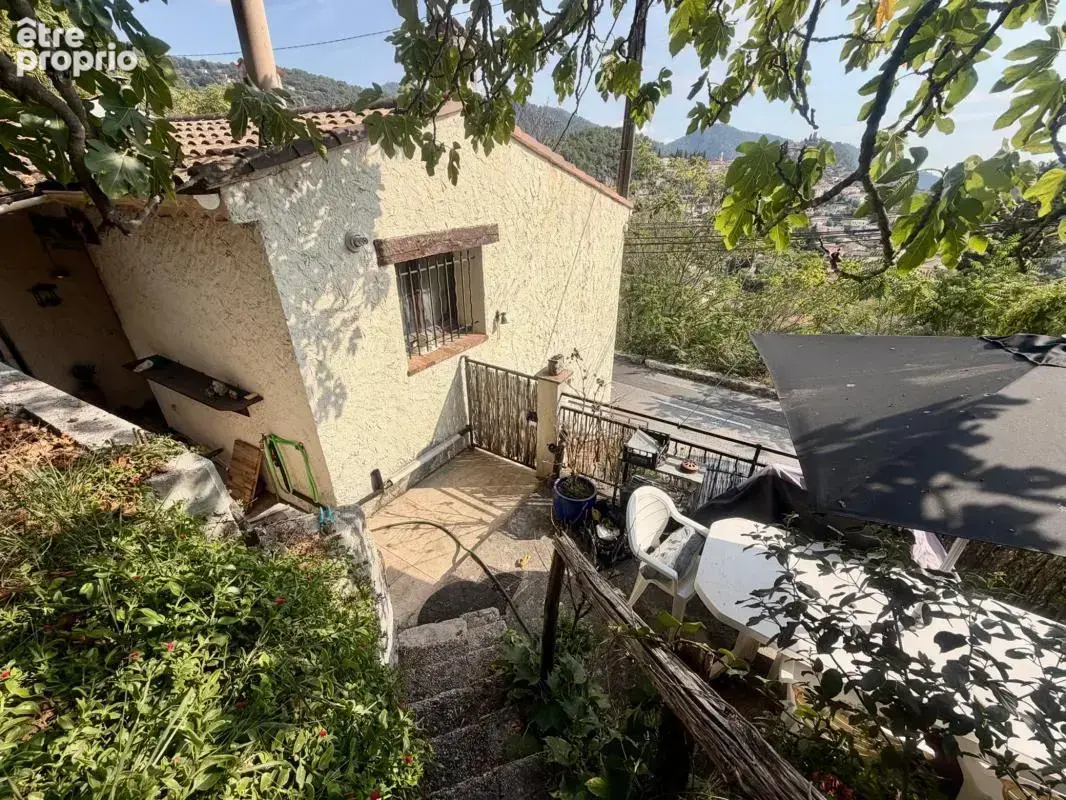Maison 4 pièces 90 m² à vendre à Tourrette-Levens (06690) - photo 1