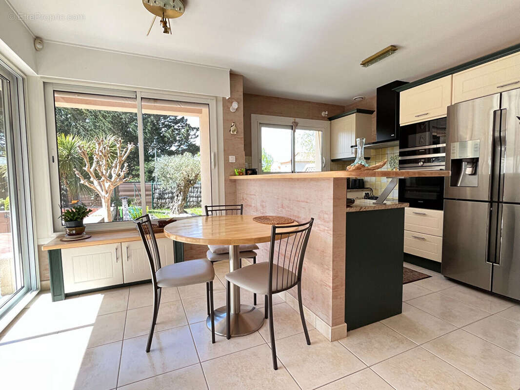 La Baule Secteur du Bas-Guezy  Élégante maison familiale au coeur d'un domaine privatif - photo 3