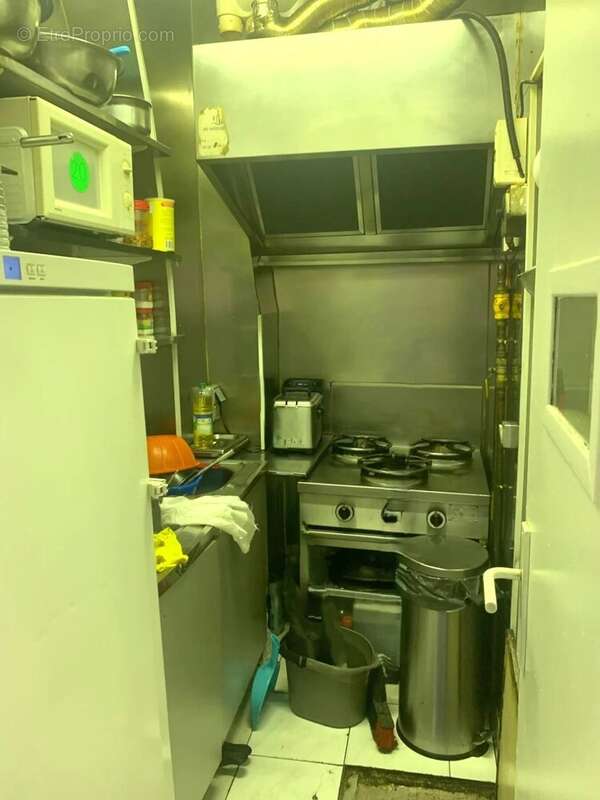 Commerce à PARIS-20E