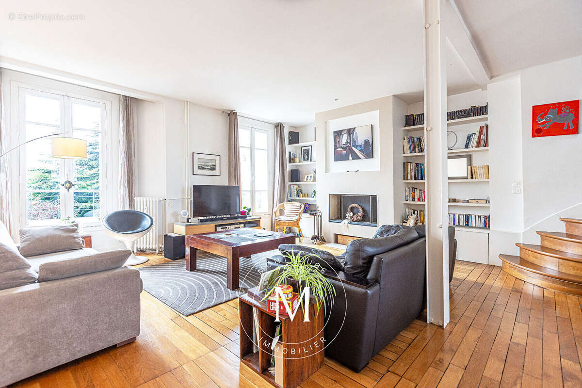 Appartement à MONTROUGE