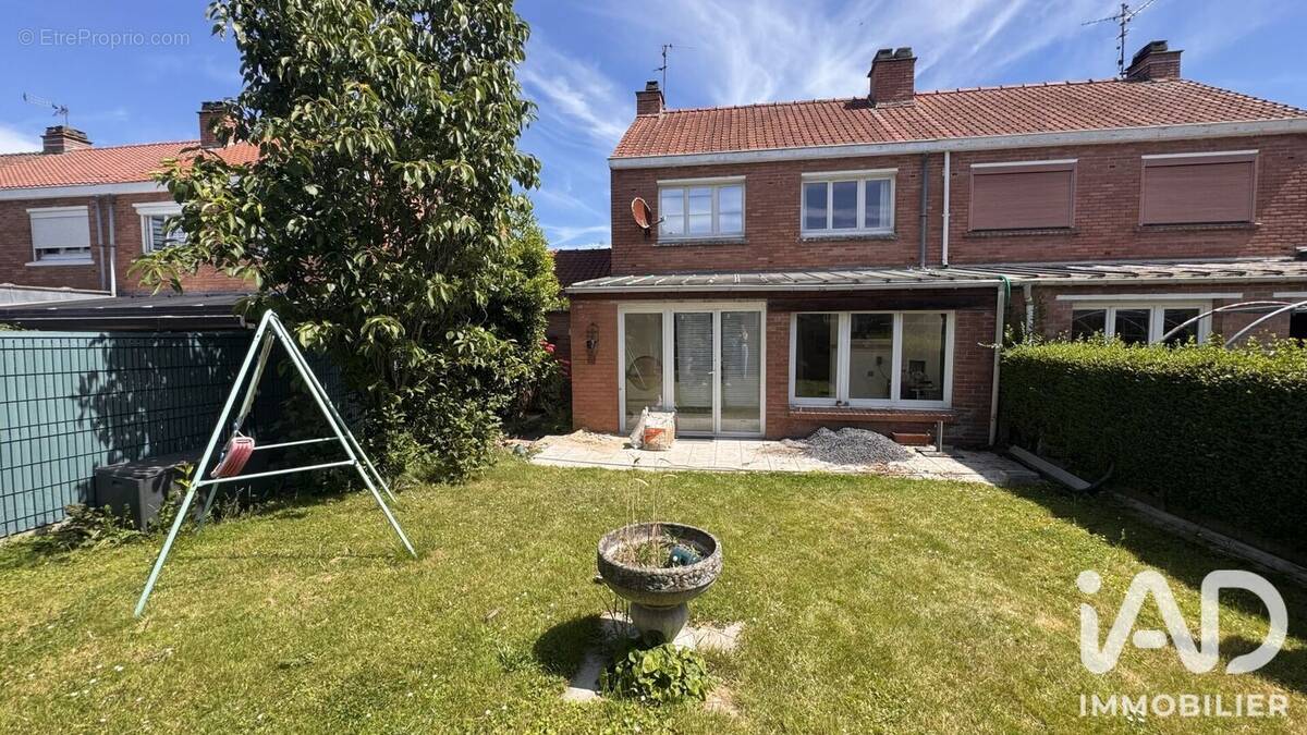 Photo 1 - Maison à FACHES-THUMESNIL