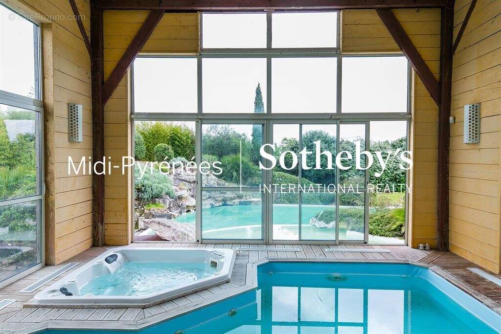 Maison à VILLENEUVE-SUR-LOT